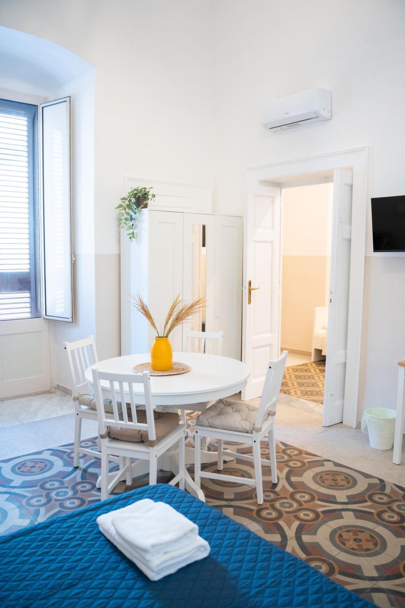 Bed and Breakfast Principe Amedeo 93 Bari Zewnętrze zdjęcie